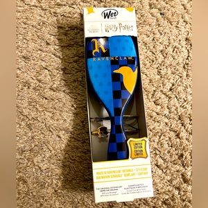 Harry Potter Ravenclaw Original Detangler Limited Edition Brush + Hair Elastics